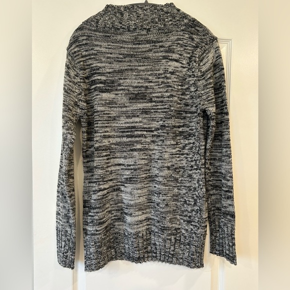 EUC A’Milano Women’s Knit Sweater - Picture 2 of 6